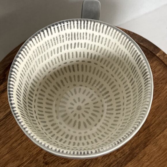 2 Signature Housewares Footed Stoneware 14 oz Mugs Diamonds Dots Lines & Zigzags - Picture 7 of 16